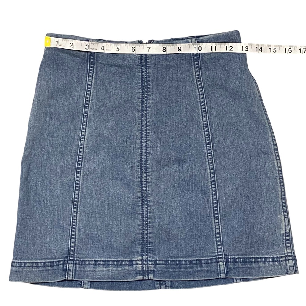 Free People Denim Mini Skirt Medium Wash Blue A-Line Seamed Size 4 - Picture 3 of 6